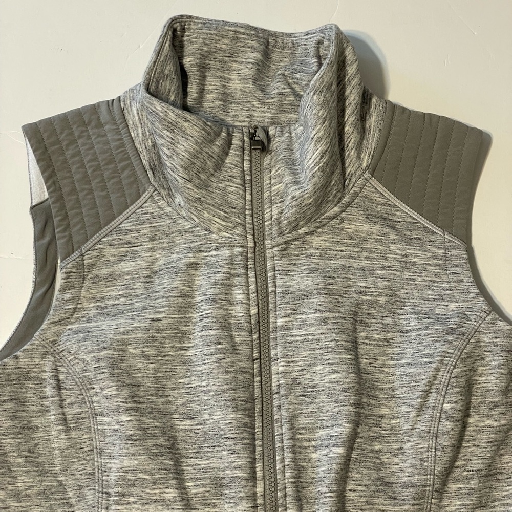 Athleta Stronger Gray Heather Zip Up Vest Women’s Size Large - Picture 9 of 13